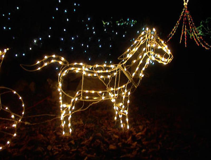 LARGE LIGHTED CHRISTMAS HORSE & CARRIAGE YARD SCULPTURE eBay