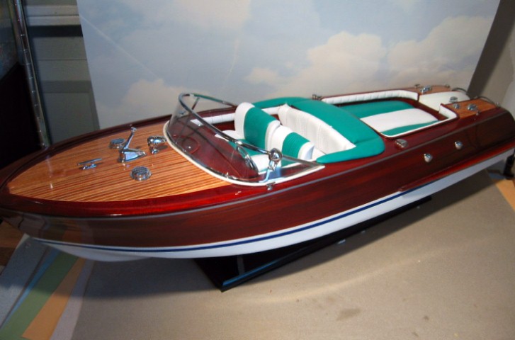 ~ RIVA Aquarama Hand Built  33" Mahogony Wood Boat