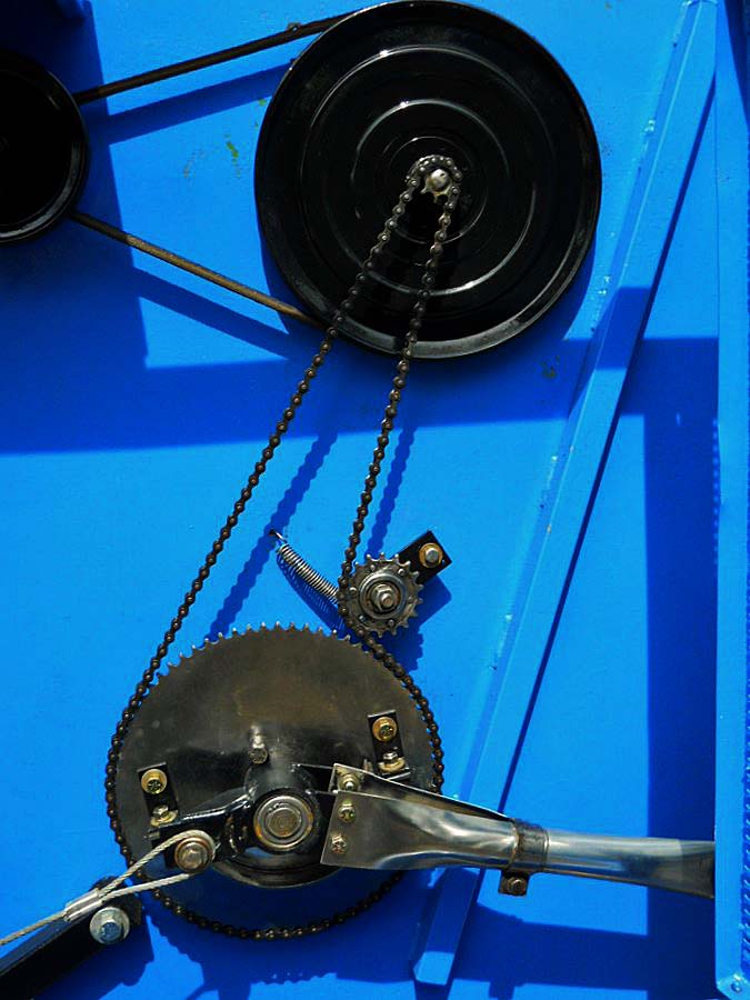 Master Pitch Iron Mike Arm Baseball Softball Pitching Machine w/ Net, 250+ Balls