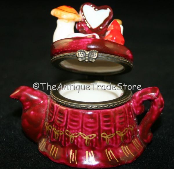 Ceramic hand painted Dressing Table trinket box