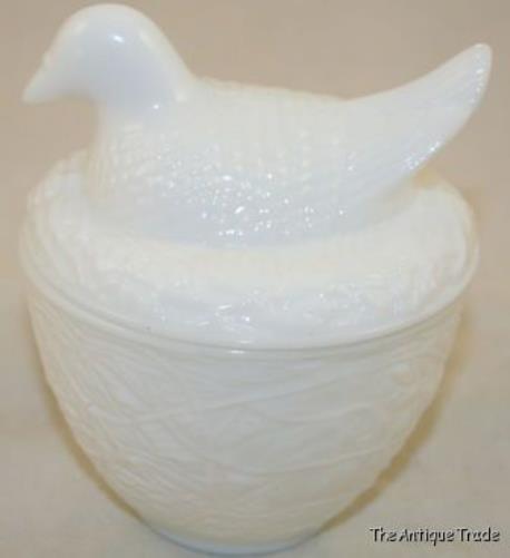 Avon white milk glass small lidded jar Bird nest