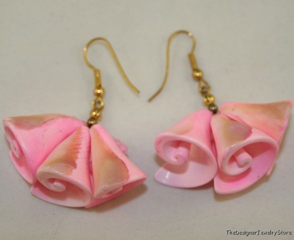 Vintage Costume Jewelry cut sea shel pink earrings je16