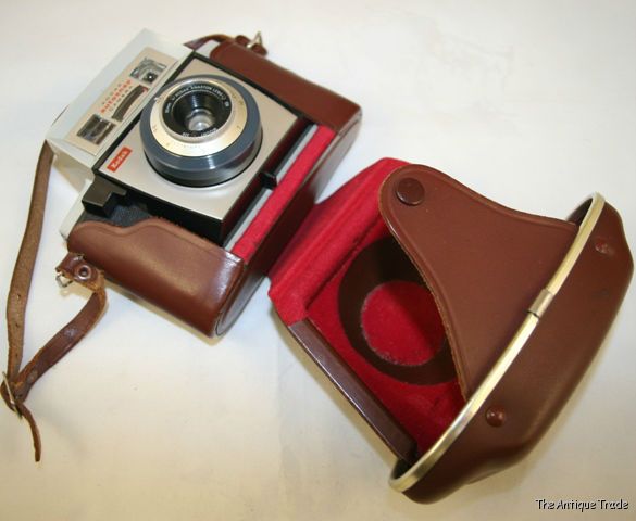 Vintage Kodak Autosnap photo camera made in England with leather case