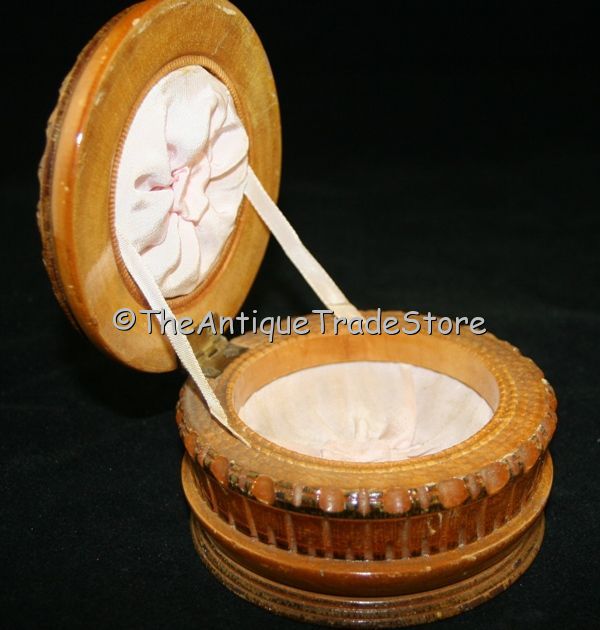 Vintage carved wood picture lid Powder puff box