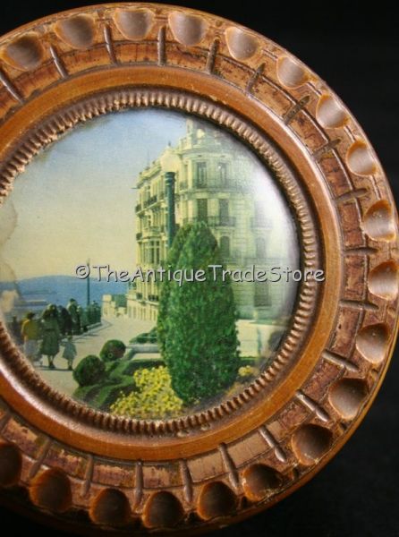 Vintage carved wood picture lid Powder puff box