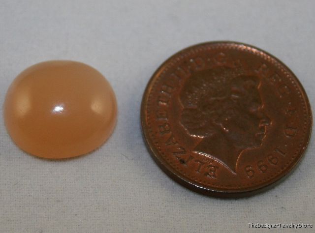 Natural peach Moonstone 12x13 oval Cabochon 7ct mu13