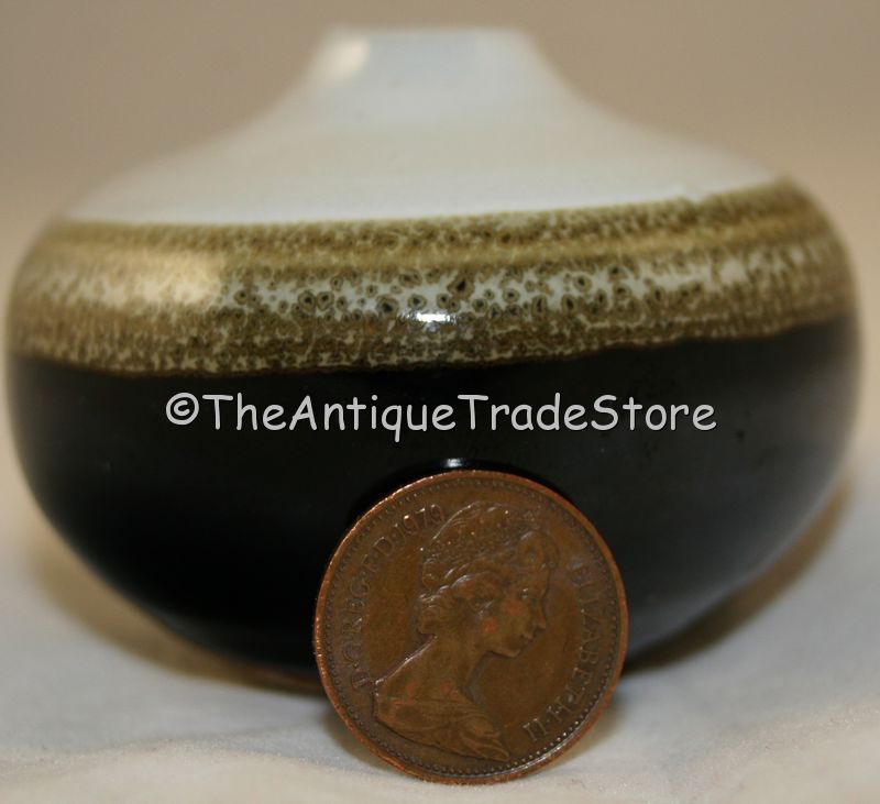 Vintage British ceramic pottery Inkwell ink bottle