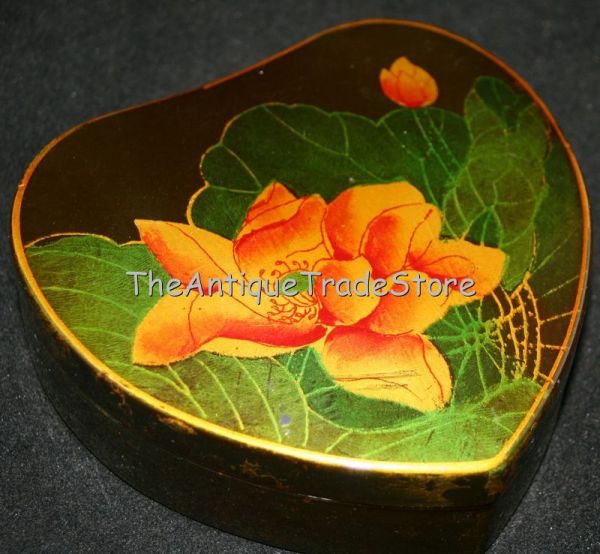 Lacquer Papier Mache art image trinket jewelry box