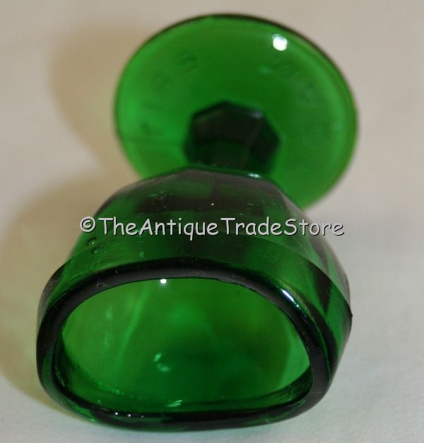 Vintage medical British made green glass Eye Wash Cup