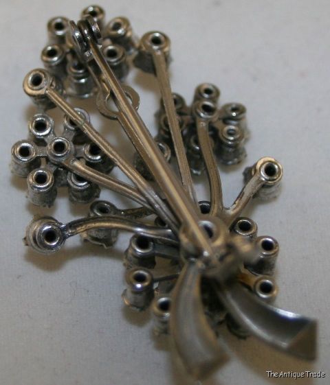 Vintage Art Deco Jewelry riveted pin brooch