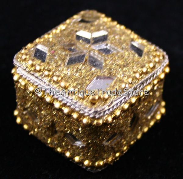 Yellow and white metal Pill box  miniature Jewelry