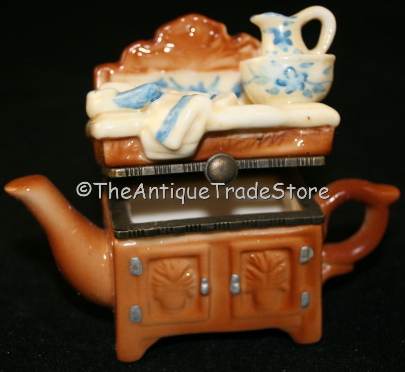 Ceramic hand painted Kitchen Sink trinket box