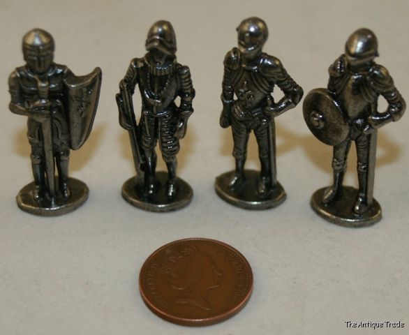 Timeline Tin metal Knights in Armour 4 model figures