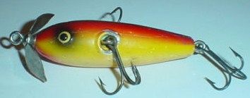 Vintage Paw Paw 3 Hook Underwater Lure-Rainbow Color Vintage Paw Paw 3 Hook Underwater Lure-Rainbow Color