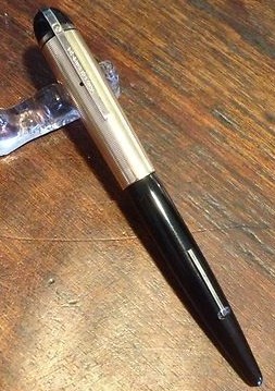 Beautiful Vintage Wahl Eversharp Skyline Fountain Pen 14K Gold Nib