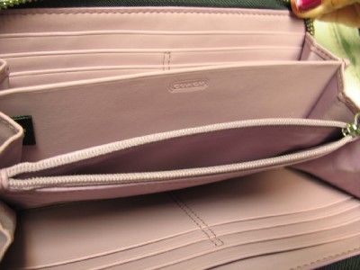COACH Accordion wallet Inside View