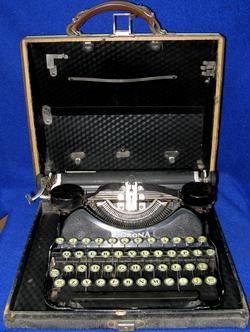 Corona Model 4 in Case