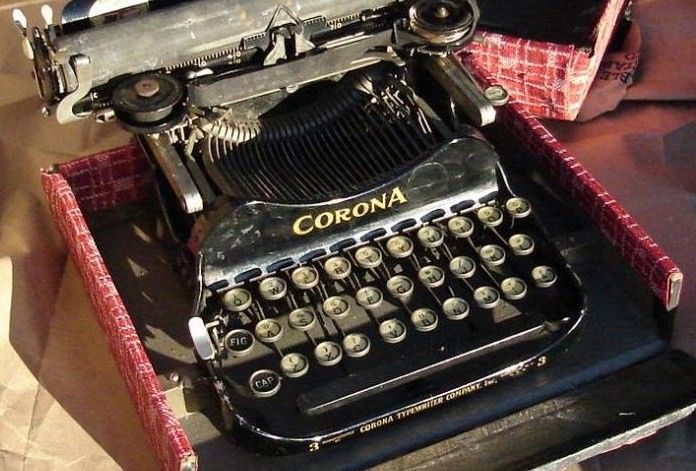 Corona Model 3 Typewriter