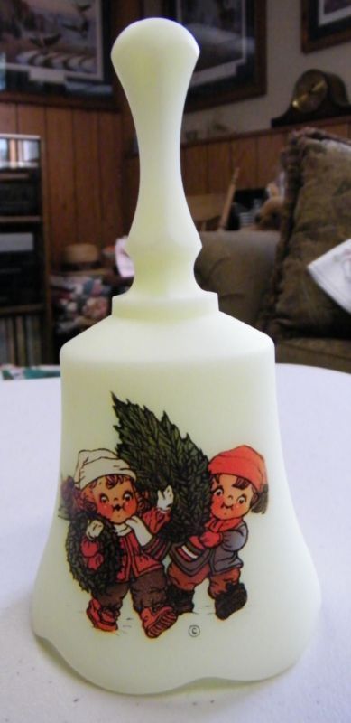 Fenton 1984 Campbell Soup Kids Christmas Bell