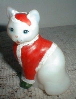 Fenton Hand Painted Christmas Cat Marilyn Wagner
