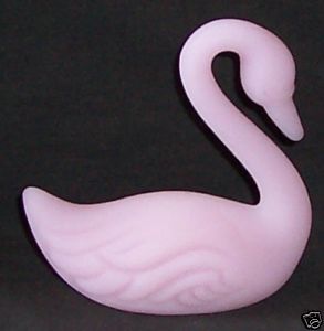 Fenton Lavender Swan Figurine