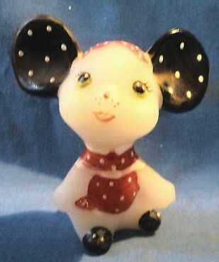 Fenton Limited Edition Christmas Mouse