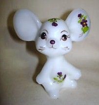 Fenton Mouse Figurine 1980's