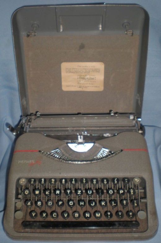 Hermes Baby Swiss Portable Typewriter