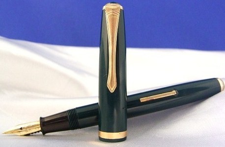 Lever Filler Type Pilot Green 14Kt Fountain Pen 1950s Lever Filler Type Pilot Green 14Kt Fountain Pen 1950s