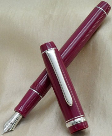 Pilot Namiki Iroshizuku Serise Heritage 91 Yambudo Fine Nib Pilot Namiki Iroshizuku Serise Heritage 91 Yambudo Fine Nib