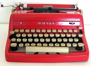 Red Royal Quiet De Luxe Typewriter