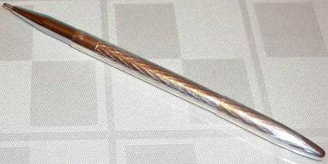 Tiffany & Co. Sterling Silver Crisscross Diamond Point Ladies Purse Pen Tiffany & Co. Sterling Silver Crisscross Diamond Point Ladies Purse Pen