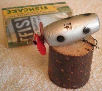 Helin Fishcake Wood Lure in Box w/Paper Helin Fishcake Wood Lure in Box w/Paper