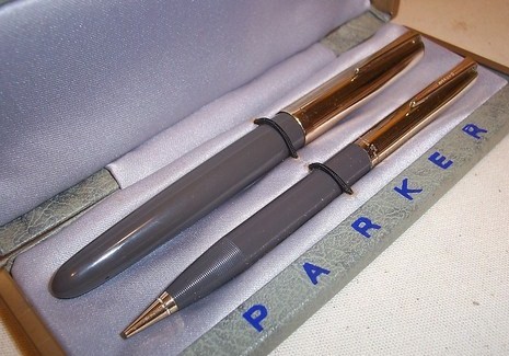 1947 Parker VS Fountain Pen/Pencil Set Transition Model 14K Gold