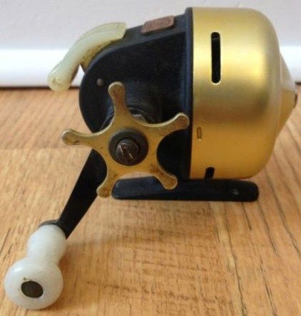 Vintage ABU-Matic 40 Garcia Closed Face Spinning Fishing Reel Vintage ABU-Matic 40 Garcia Closed Face Spinning Fishing Reel