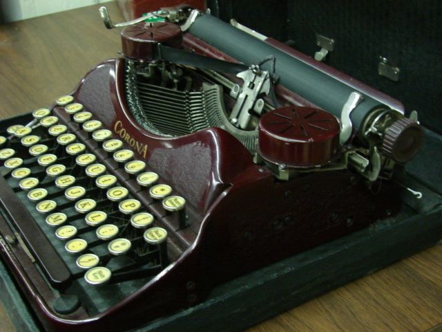 Vintage Corona Typewriter Maroon