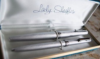 Vintage Lady Sheaffer Fountain/Ball Pen Set w/Case Vintage Lady Sheaffer Fountain/Ball Pen Set w/Case