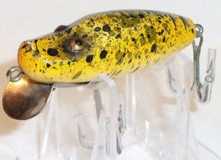 Vintage Paw Paw 9108 Fishing Lure Frog Splatter Finish Vintage Paw Paw 9108 Fishing Lure Frog Splatter Finish