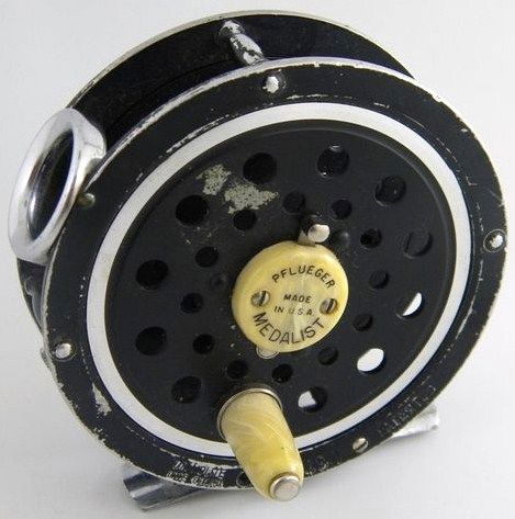 Classic Vintage Pflueger Medalist USA Fly Fishing mid size Reel 1494 Diamolite Line Ring Classic Vintage Pflueger Medalist USA Fly Fishing mid size Reel 1494 Diamolite Line Ring