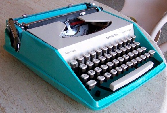 Vintage Remington Reporter Typewriter Aqua Blue