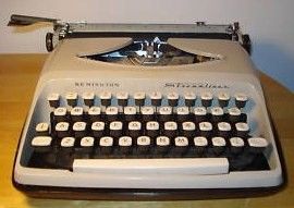 Vintage Remington Streamliner Portable Manual Typewriter