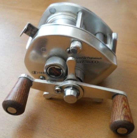 Vintage Shimano Bantam 100 Professional Wood Handles