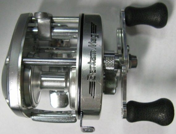 Vintage Shimano Bantam Mag 100SG Silver Casting Reel