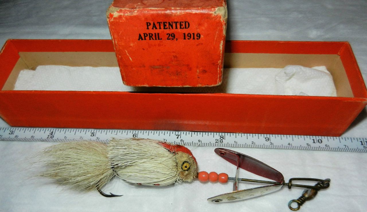 Vintage Tuttle Casting Trolling Devil Bug Bass Fish Lure w/Box
