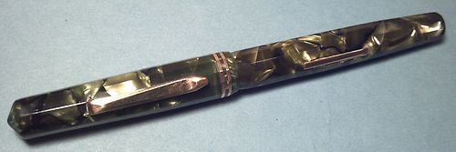 Wahl Eversharp Doric Fountain Pen in Green Wahl Eversharp Doric Fountain Pen in Green