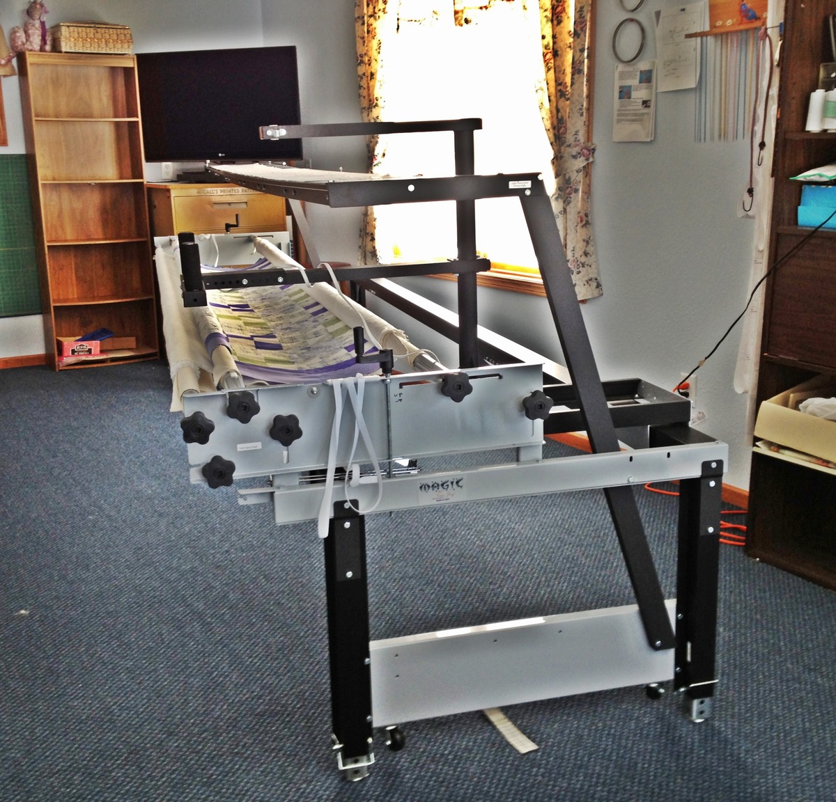 NEWJOY PRODUCTS MAGIC QUILTING FRAME 1 YEAR OLD PLUS LAZER LIGHT eBay