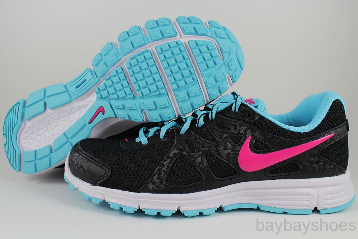 nike revolution 2 black