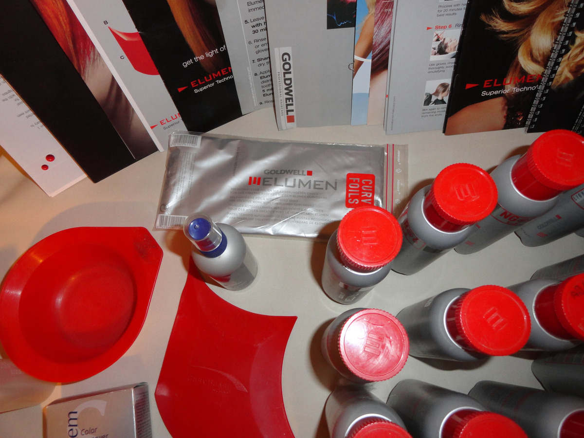 Goldwell Elumen 28 Hair Colors/Applicators/Foils/Mixing Bowl