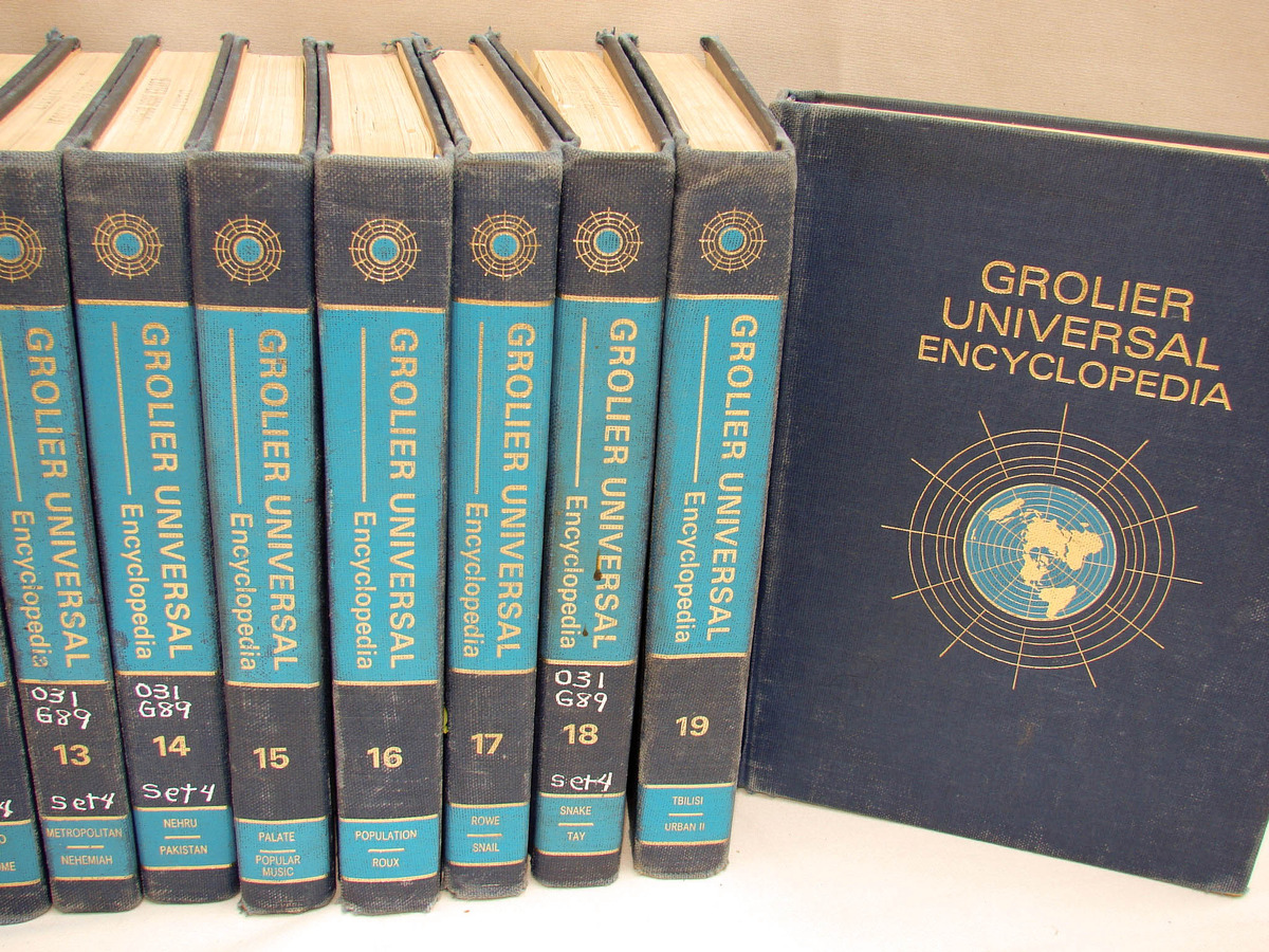Vintage Grolier Universal Encyclopedia 20 Volume Set 1968 eBay