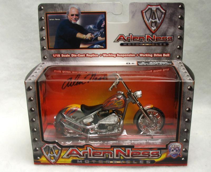Arlen Ness 1:18 Scale Chopper Die-Cast Silver & Gold